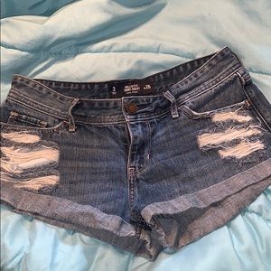 Hollister Short-Short / low-rise